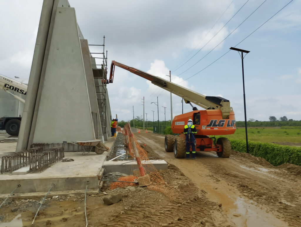 manlifts ecuador